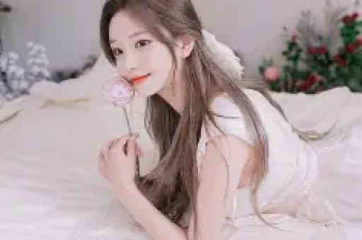 “假洋牌”优思益翻车事件：网红集体致歉背后的品牌包装术与流量陷阱