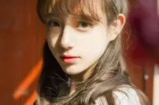 清纯女主播人设塌房酒后直播狂亲男嘉宾第二天哭着表示很后悔