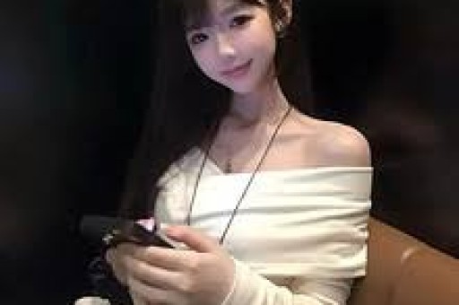 38岁张雨绮近况曝光！经历2段失败婚姻如今直播情绪失控引热议